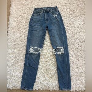 american eagle mom jeans